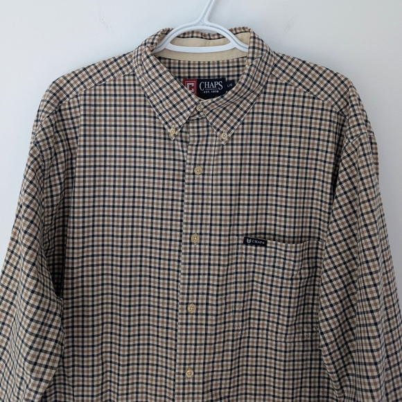Chaps Men's Plaid Shirt in Navy and Tan ~ Size Large - Picture 3 of 10